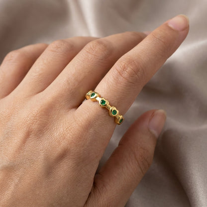 Emerald Green Collet Bezel Adjustable Ring - View 5