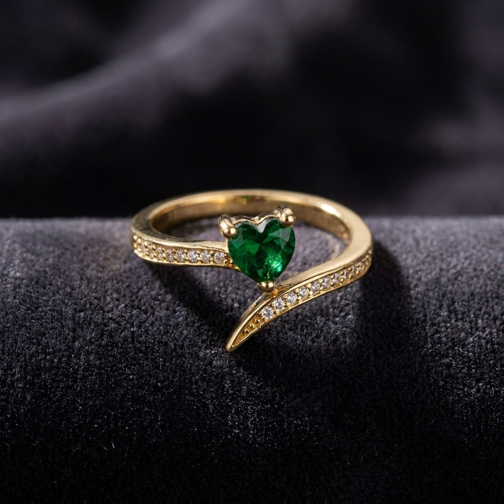 Emerald Green Romantic Heart Crystal Adjustable Ring - View 1