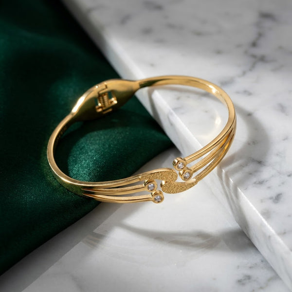 Tri-Strand Celestial Shooting Star Bypass Bangle - 04 Creative Shot