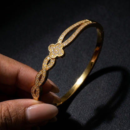 Four-Leaf Lucky Clover Micropavé Ribbon Twist Bangle - 06 Editorial