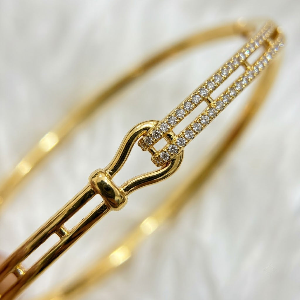 Equestrian Belt Buckle Pavé Crystal Dual-Band Bangle - 03 Close Up Shot