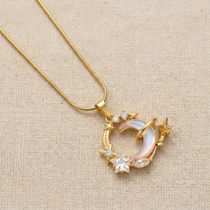 Iridescent Mother of Pearl Circle Wreath Necklace - View 8 | ANUSI 18K Gold Jewelry